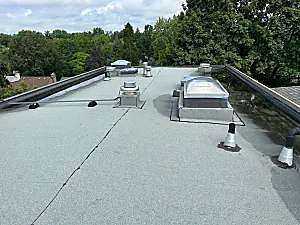 Flat roof repair commercial surface crack — Toronto