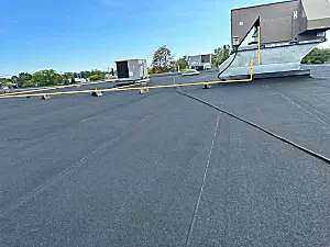 Commercial roof repair flat roof leak fix — Toronto